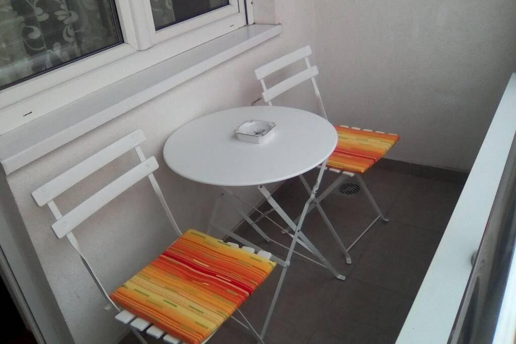 Apartman Bulevar Нови Сад Екстериор снимка