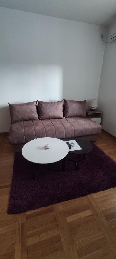 Apartman Bulevar Нови Сад Екстериор снимка